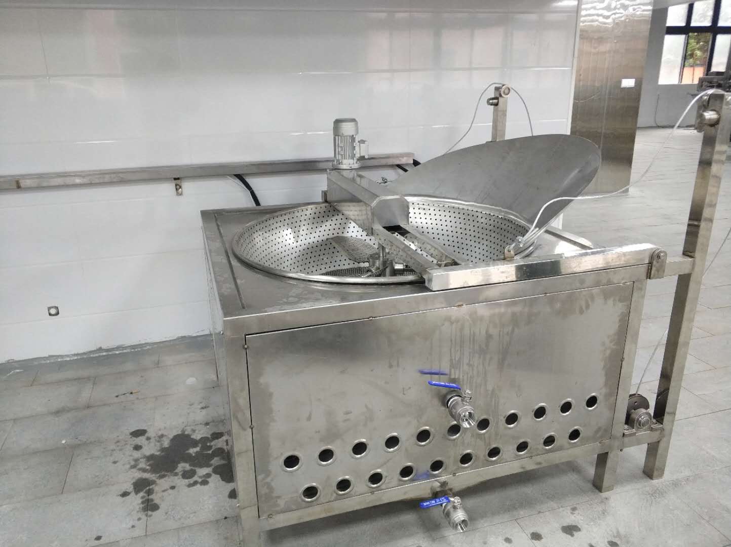 自動(dòng)攪拌油炸鍋